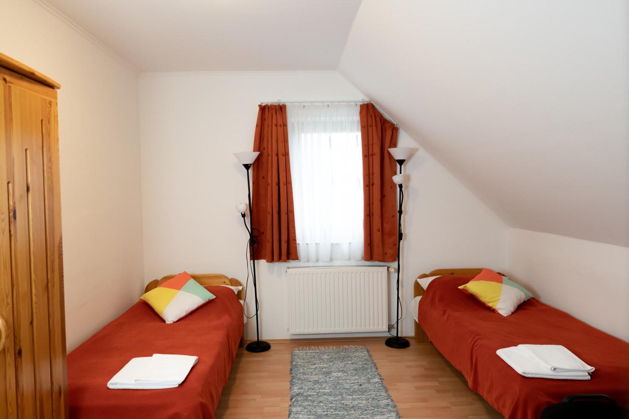 Liszt Apartman Pecs Ngoại thất bức ảnh