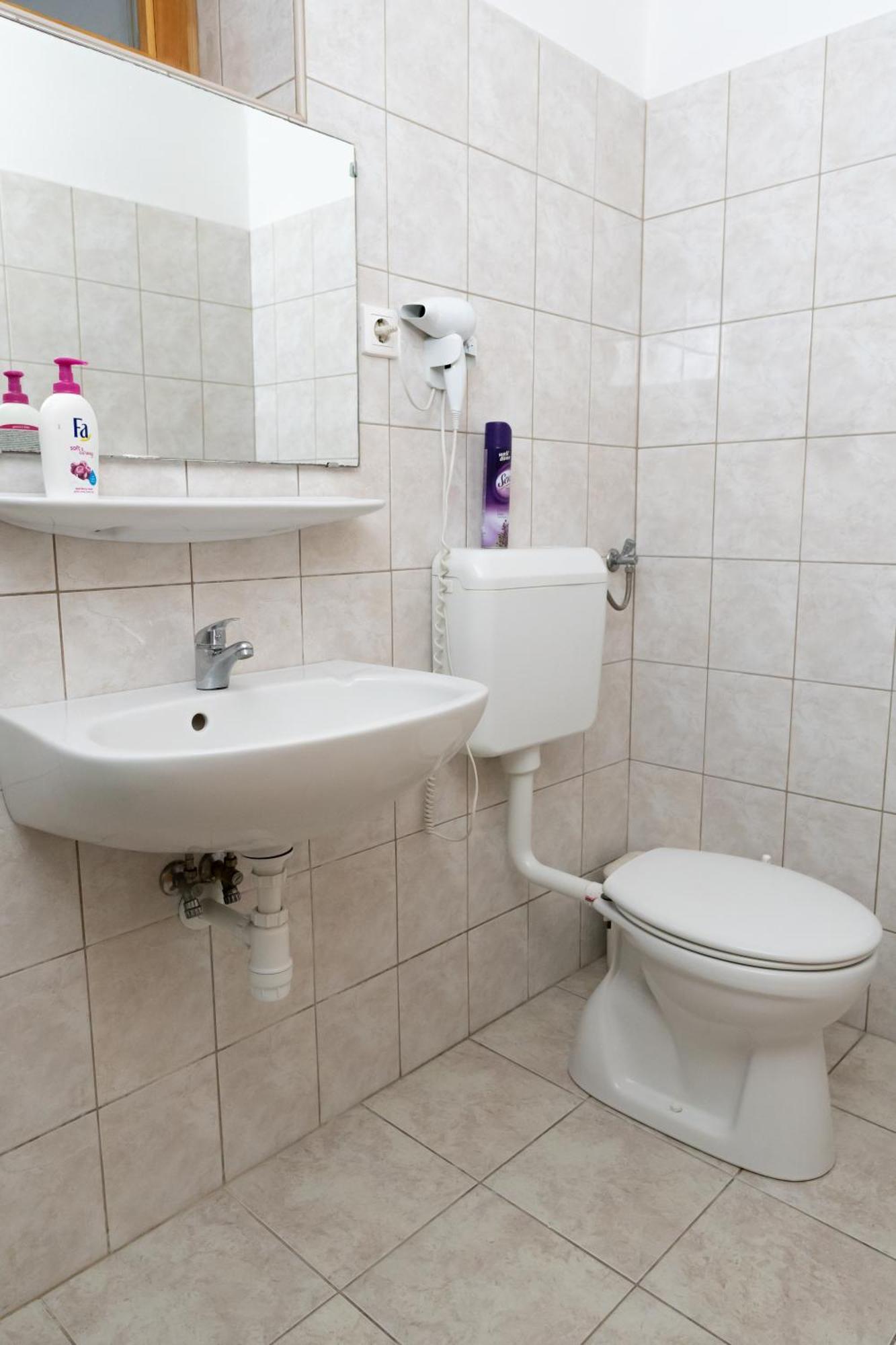 Liszt Apartman Pecs Ngoại thất bức ảnh