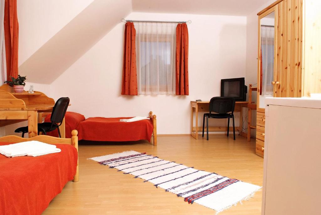 Liszt Apartman Pecs Ngoại thất bức ảnh